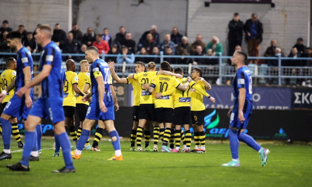 Super League LIVE: Λαμία-ΑΕΚ 1-3 Τελικό