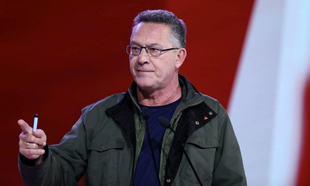 Καταχειροκροτηθηκαν οι αναφορές Αρβανίτη στην Αριστερά