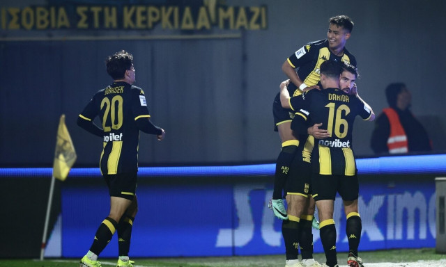 Super League Άρης - Βόλος