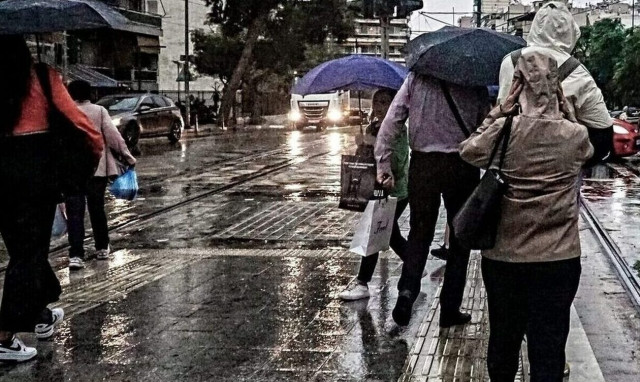 Weather forecast: Clouds and local showers