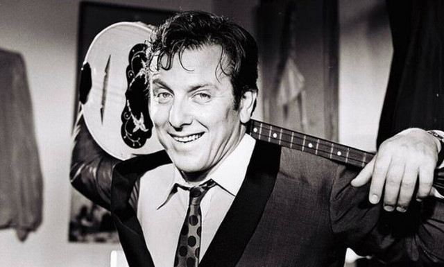 Κώστας Βουτσάς: Το νοσταλγικό βιντεο της Φίνος Φιλμ για τα τέσσερα χρόνια από τον θάνατό του