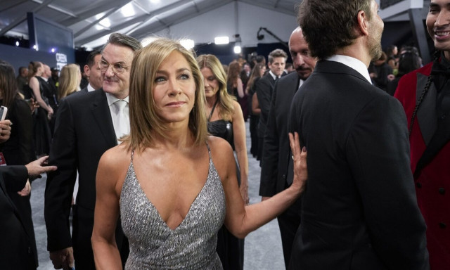 Αρραβωνιάστηκε η Τζένιφερ Άνιστον; To διαμαντένιο δαχτυλίδι που προκάλεσε φρενίτιδα