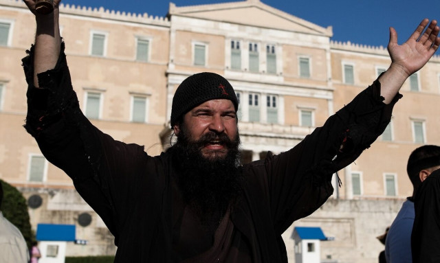 Πατέρας Κλεομένης για παλαιοχριστιανό Μανώλη: Δεν είμαι πατέρας του παιδιού της κόρης του