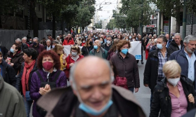 Εργαζόμενοι συνταξιούχοι: Άνοιξε η πλατφόρμα για να δηλώσουν την απασχόλησή τους