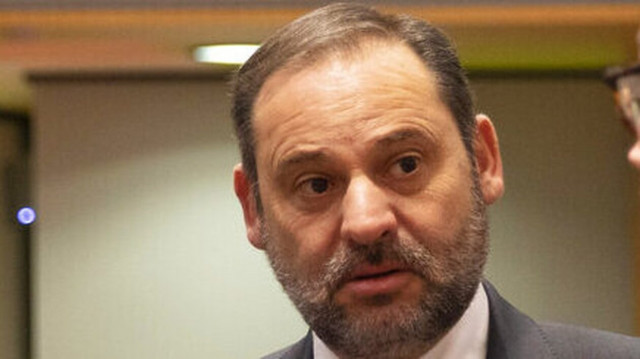 Σκάνδαλο δωροδοκίας με τις μάσκες στην Ισπανία: Αρνείται να παραιτηθεί ο πρώην υπουργός Μεταφορών