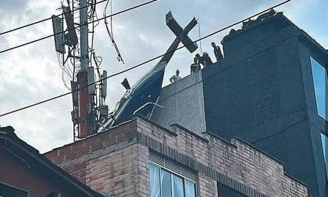 Κολομβία: Ελικόπτερο με 6 τουρίστες προσγειώθηκε σε ταράτσα - Το συγκλονιστικό βίντεο