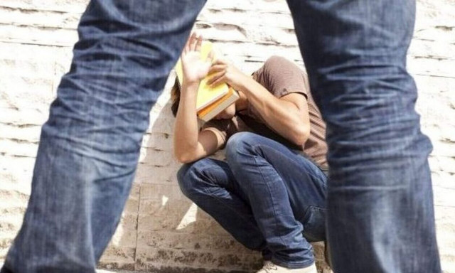 Αγρίνιο: Αδιανόητο περιστατικό - 25χρονη χτύπησε με καρέκλα μαθήτρια της τρίτης Γυμνασίου