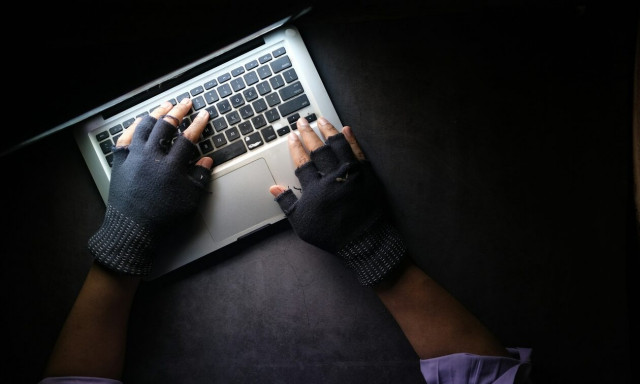 Ηλεκτρονικές απάτες: Πώς επιτήδειοι αποσπούν χρηματικά ποσά με παραπλανητικά email και SMS