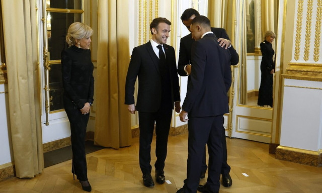 Κιλιάν Εμπαπέ: Καλεσμένος του Μακρόν στα Ηλύσια Πεδία για το επίσημο δείπνο με τον Εμίρη του Κατάρ