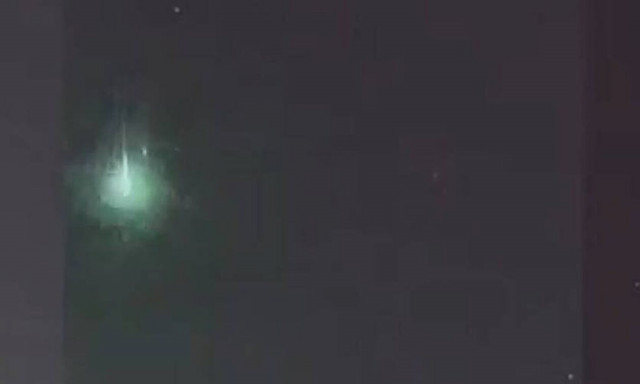 Επιστήμονες εξηγούν: Τι ήταν η «λαμπρή βολίδα» που πέρασε ξυστά από τα Ιωάννινα