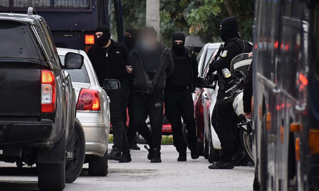 «Σύμπραξη εκδίκησης»: Κακουργηματικές ποινικές διώξεις στους 10 συλληφθέντες