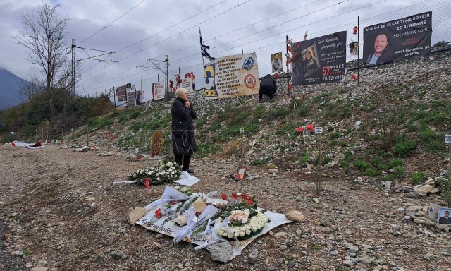 Τέμπη: Καταφτάνουν οι συγγενείς των 57 νεκρών για το ετήσιο μνημόσυνο