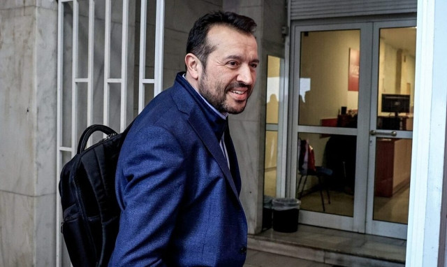 Παππάς: Βρισκόμαστε σε μια πάρα πολύ κρίσιμη καμπή στον ΣΥΡΙΖΑ - Μία σκοτεινή δύναμη επέβαλε το φιλί