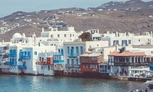 Μύκονος: Προκλητική αγγελία - Ζητάνε 900 ευρώ για γκαρσονιέρα 45 τετραγωνικών