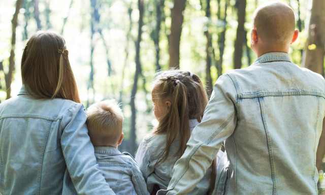 Επίδομα παιδιού: Μέχρι πότε υποβάλλονται οι αιτήσεις - Πότε η πληρωμή της πρώτης δόσης
