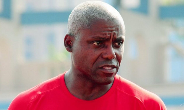 Ο Καρλ Λιούις στο πλευρό του Μίλτου Τεντόγλου: «Πρέπει να συμβουλευόμαστε τους αθλητές»