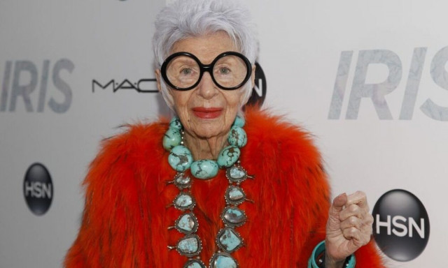 Πέθανε η Άιρις Άπφελ σε ηλικία 102 ετών