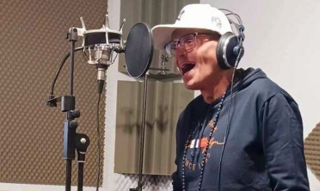 Γιώργος Δασκαλάκης: Στο στούντιο παρά τη μάχη με τον καρκίνο – «Είμαι στο πάτο οικονομικά»