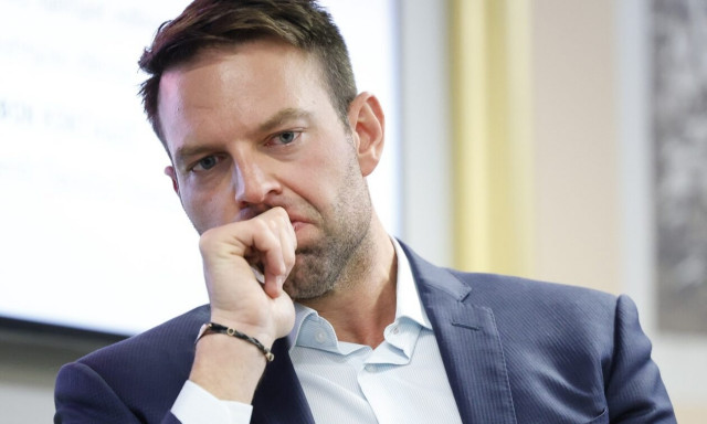 ΣΥΡΙΖΑ: «Ρήγματα» και νομικές «περιπέτειες» προκαλεί το «δάνειο» Κασσελάκη