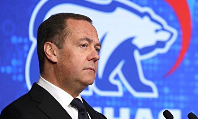 Μεντβέντεφ: «Η Ουκρανία ανήκει στη Ρωσία - Οι αμερικάνικες ειδικές δυνάμεις ήδη μας πολεμάνε»