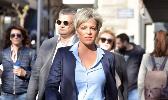 Σοφία Νικολάου: Καταγγέλλει τοποθέτηση χειροβομβίδας 20 μέτρα από το σπίτι της - «Δεν σας φοβάμαι»