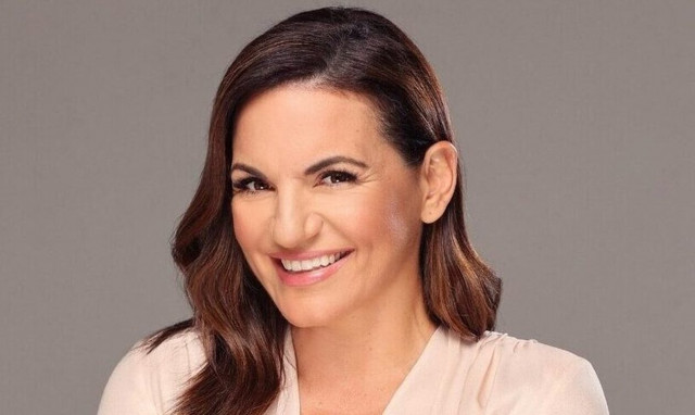 Tourism Min Kefalogianni tours Oenorama 2024 wine exhibition