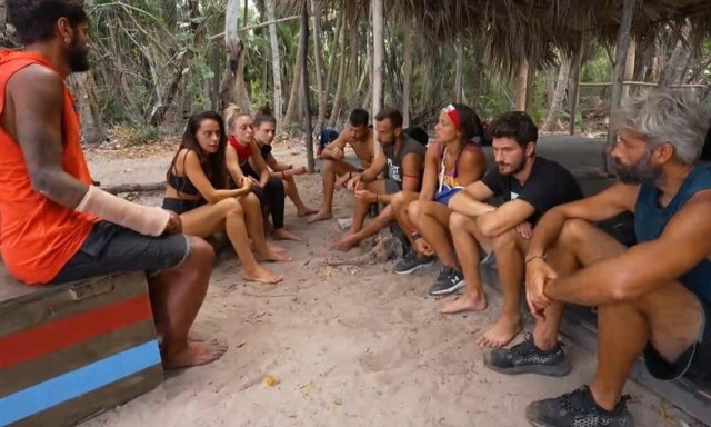 Survivor: Νέοι παίκτες, νέοι κανόνες και η πρώτη υποψήφια προς αποχώρηση