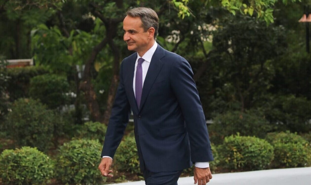 Ο Μητσοτάκης έκλεισε τα 56 - Τι δώρα πήρε και τι κέρασε