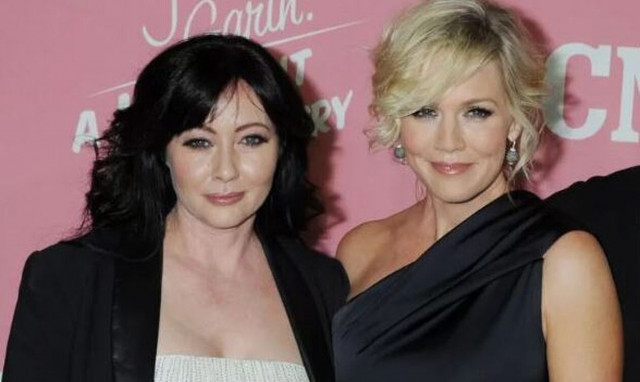 Oι κόντρες στα γυρίσματα της σειράς Beverly Hills 90210