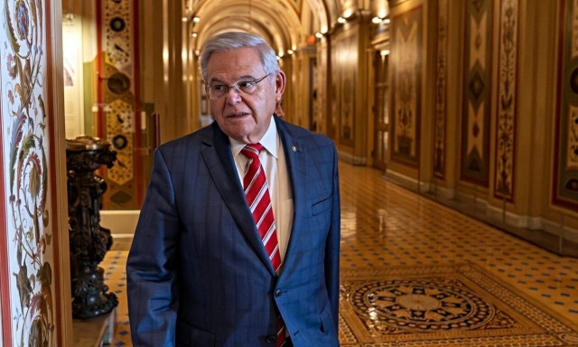 Νέα κατηγορία σε βάρος του γερουσιαστή Μενέντεζ