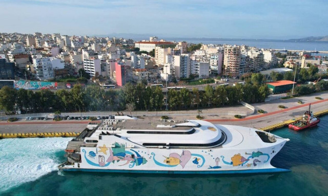 EuroChampion Jet - Το νέο εντυπωσιακό ταχύπλοο της SEAJETS κατέφτασε στο λιμάνι του Πειραιά!