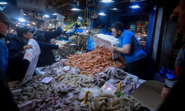 Σαρακοστή: Στα ύψη οι τιμές σε χταπόδια, καλαμάρια και γαρίδες