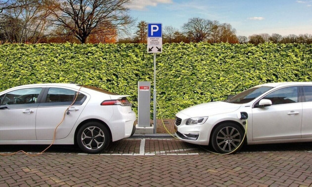 Κινούμαι Ηλεκτρικά 2: Πληρωμή 2,7 εκατ. ευρώ σε 695 δικαιούχους - Υπαγωγή 823 νέων ωφελούμενων