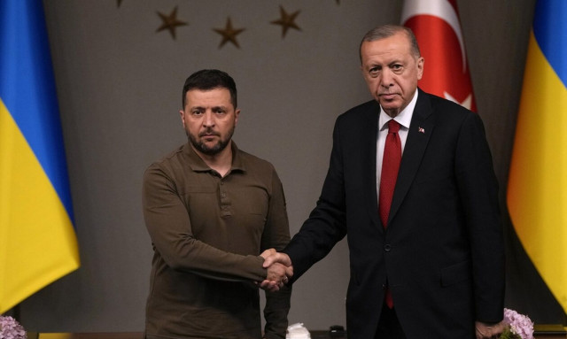 Στην Κωνσταντινούπολη η συνάντηση Ερντογάν – Ζελένσκι