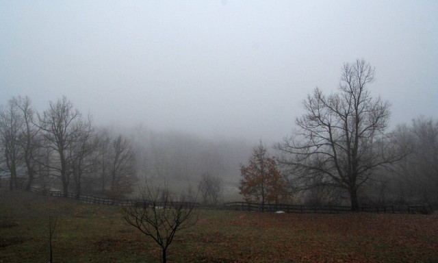 Με δύο «πρόσωπα» ο καιρός την Τσικνοπέμπτη – Πού θα σημειωθούν βροχές και καταιγίδες