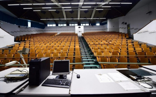 Η αριστερά του χαβιαριού: Σπούδασαν στο εξωτερικό αλλά θέλουν την Ελλάδα… Κούβα