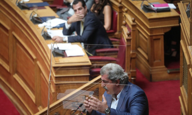 Άγρια κόντρα Πλεύρη - Πολάκη στη Βουλή με βαριές εκφράσεις