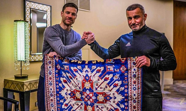 Γλίτωσε την ήττα «τσίμπησε» και χαλί δώρο ο Τσάμπι Αλόνσο!