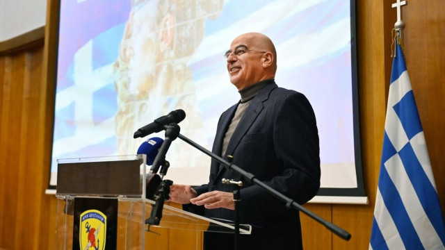 Δένδιας για την επιστράτευση των γυναικών: «Οι Τούρκοι είναι δεκαπλάσιοι, σας χρειαζόμαστε»