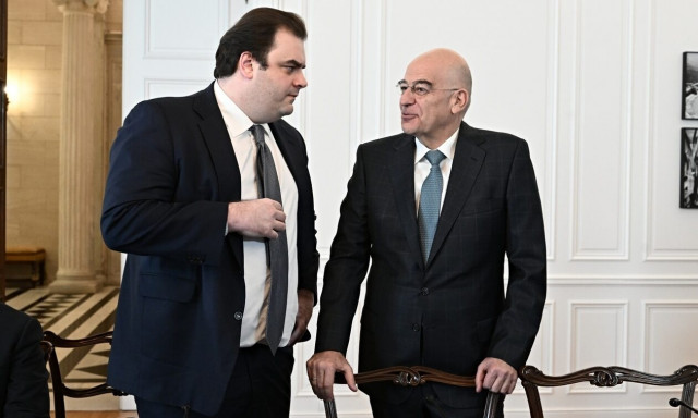 Δημοσκόπηση ALCO: Η πρωτιά Δένδια, ο δημοφιλής Πιερρακάκης και οι υπόλοιποι Υπουργοί