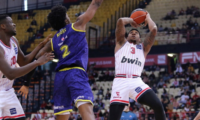 Basket League: Δυσκολεύτηκε για ένα ημίχρονο ο Ολυμπιακός κόντρα στο Λαύριο