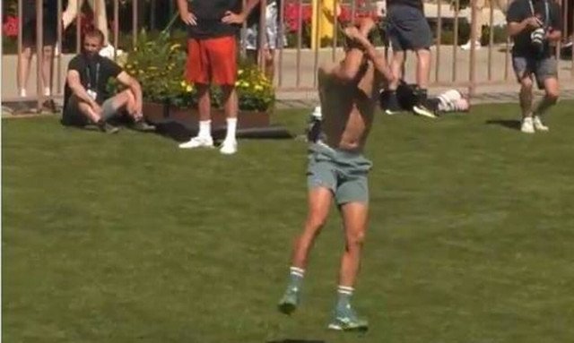 Νόβακ Τζόκοβιτς: Έβαλε γκολ στον Τσιτσιπά και πανηγύρισε σαν τον Κριστιάνο Ρονάλντο (video)