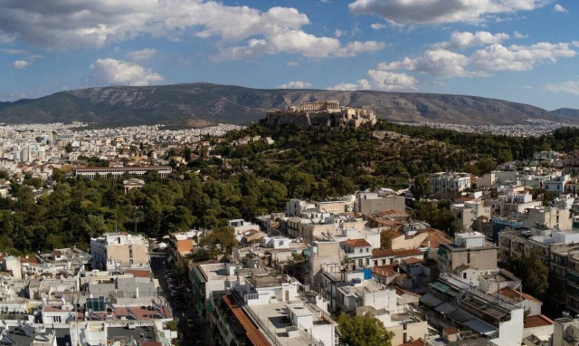 ΕΝΦΙΑ: Πόσα πληρώνουν φέτος οι ιδιοκτήτες ακινήτων - Πότε έρχονται οι ειδοποιήσεις