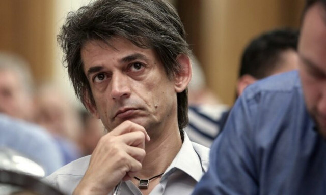 Δεν αρέσει στον Καρανίκα το «Ζάρι» της Μαρίνας Σάττι: «Ούτε κάτι να λικνιστούμε»