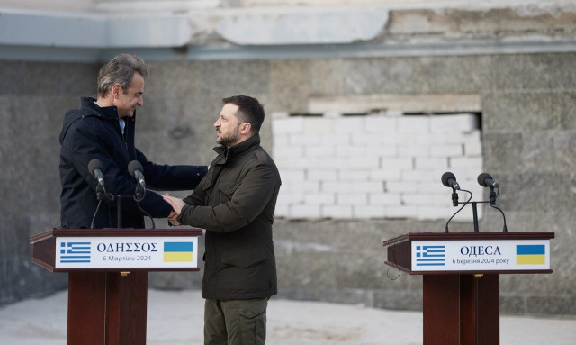 Ουκρανία: Ευχαριστίες Ζελένσκι σε Μητσοτάκη μετά το ταξίδι στην Οδησσό