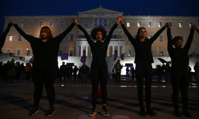 Η Μαρία Καρυστιανού, ο ροζ Δήμος και οι sugar daddies του Δημήτρη Κουτσούμπα