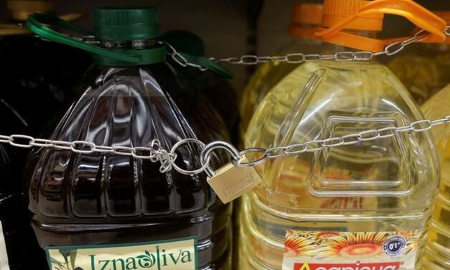 Ισπανία: Συμμορίες κλέβουν σωρηδόν ελαιόλαδο από τα ράφια των σούπερ μάρκετ