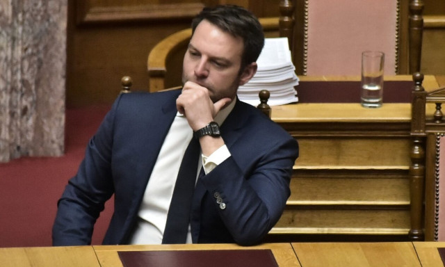 «Φουρτούνες» στον ΣΥΡΙΖΑ προκαλούν τα αστακοκάραβα του Κασσελάκη