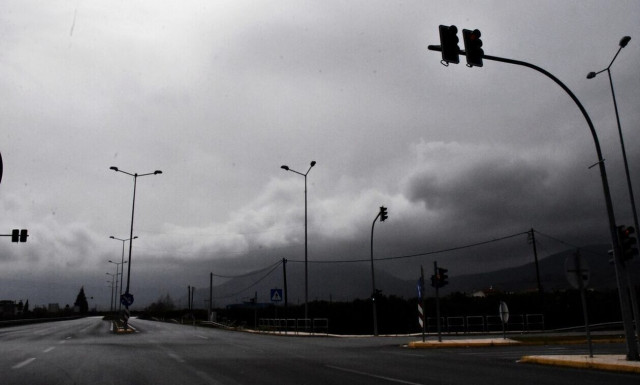 Ο καιρός αύριο: Δευτέρα (11/3) με ζέστη, λασποβροχές και καταιγίδες