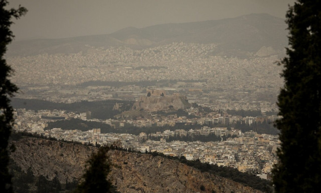 Κλέαρχος Μαρουσάκης: Έρχεται νέο κύμα κακοκαιρίας από την Ιταλία με αφρικανική σκόνη και βροχές